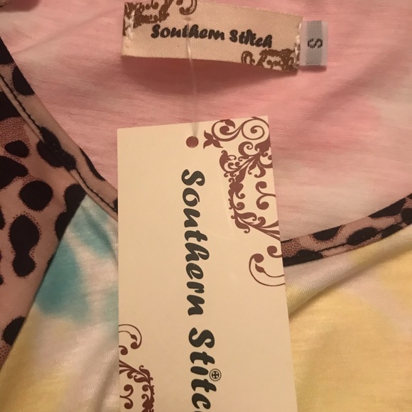 The dye shirt with cheetah print sleeves. - Picture 8 of 8